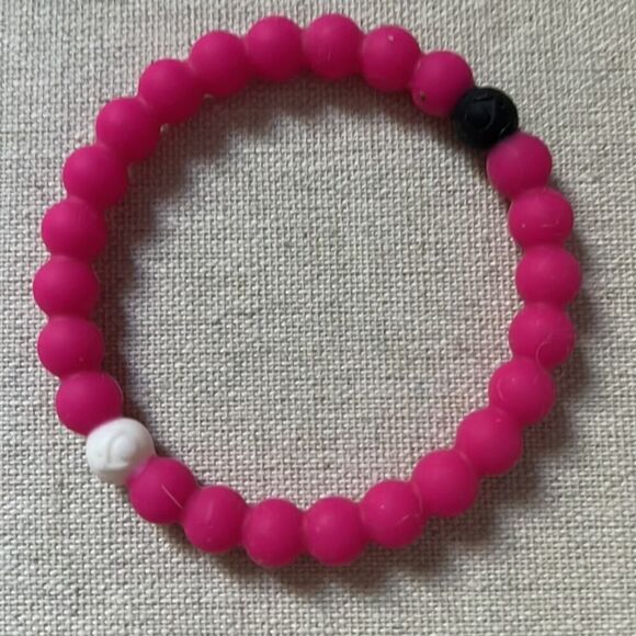 Dark Pink Breast Cancer Lokai Bracelet M NWOT - Picture 1 of 4